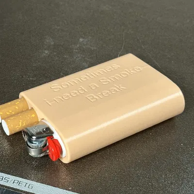 Hộp đựng bật lửa BIC Maxi (J26) và 2 điếu thuốc