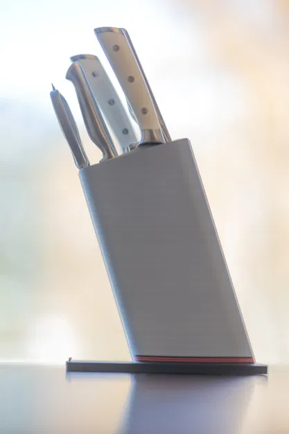 Giá đỡ dao lớn cho bếp với khả năng chứa đa dạng dụng cụ - Image 1