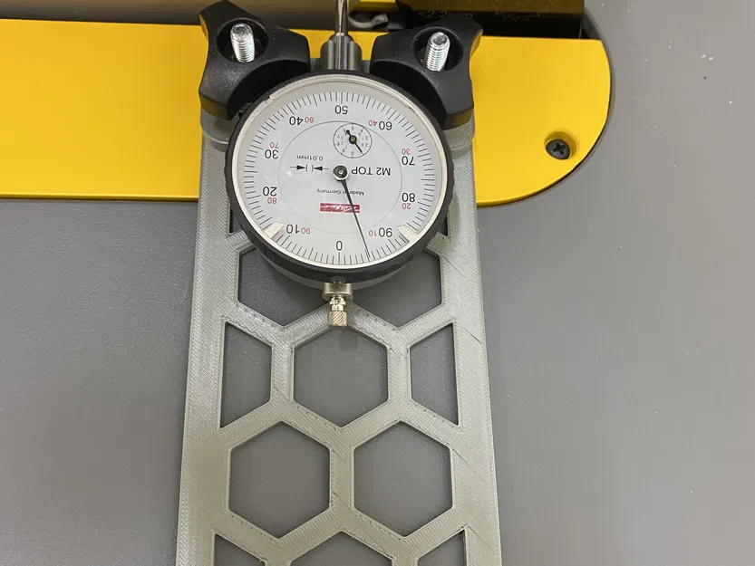 Giá đỡ điều chỉnh cho máy cưa bàn DeWalt DWE 7492 và DWE 7485 - Image 1