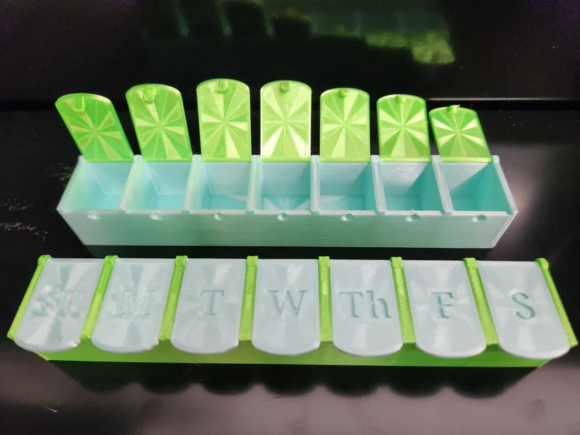 Hộp thuốc với nắp khớp nối và nắp ma sát - Image 4