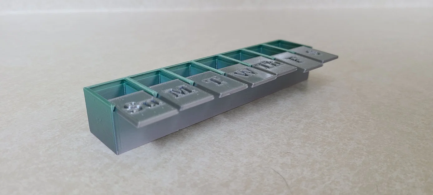 Hộp thuốc với nắp khớp nối và nắp ma sát - Image 11