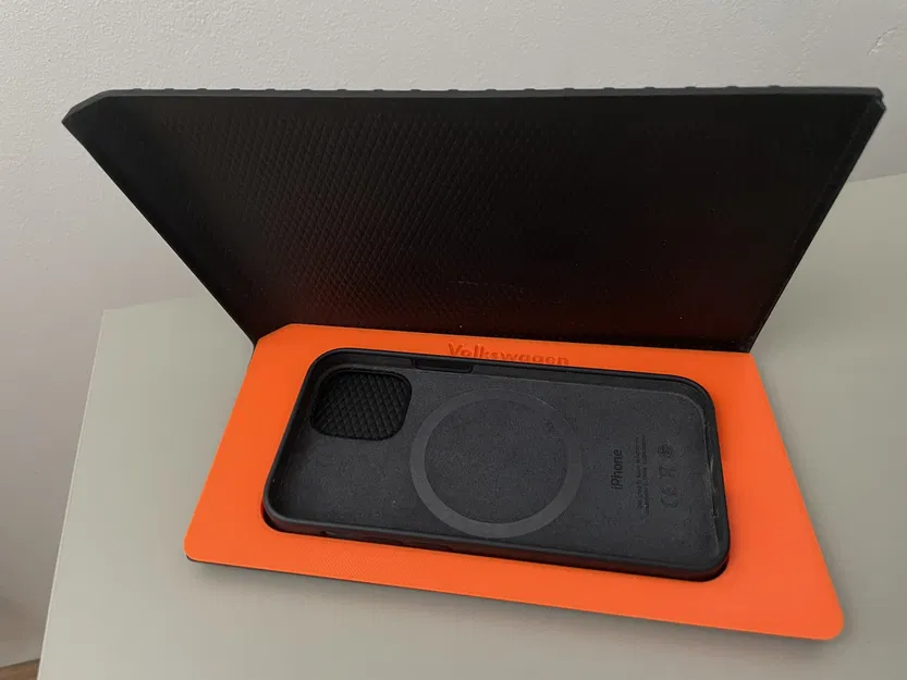 Giá đỡ điện thoại cho đế sạc không dây Volkswagen Golf Mk8 - Image 3