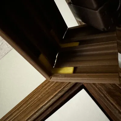 Giá đỡ L cho viền của Blinds.com