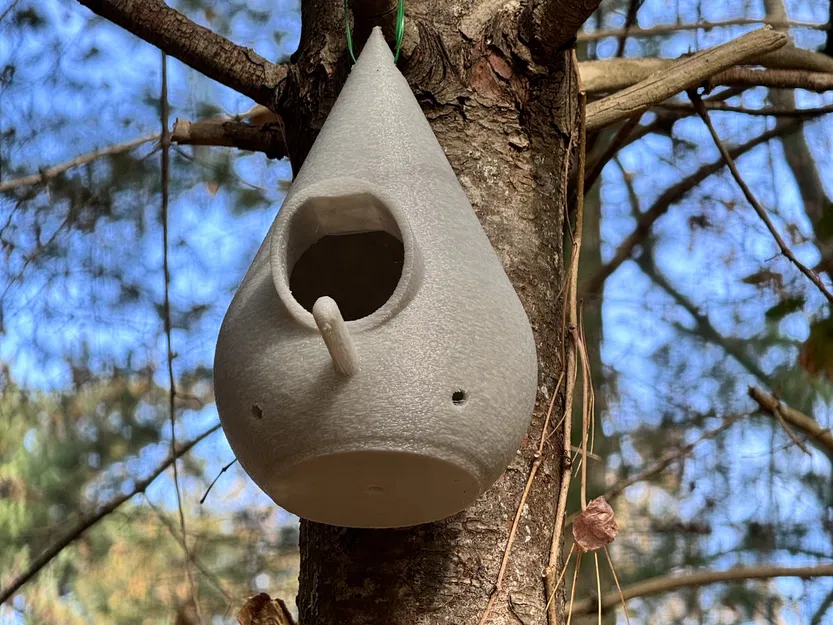 Nhà chim treo với lỗ thoát nước và thông gió - Image 1