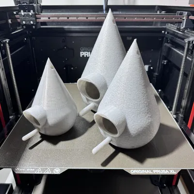 Nhà chim treo với lỗ thoát nước và thông gió