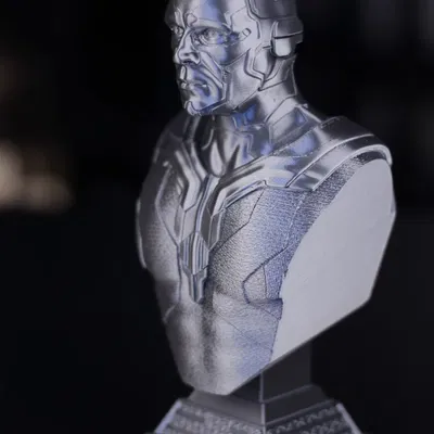 Tượng bán thân Vision trong Avengers