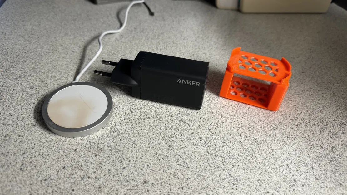 Giá đỡ sạc Magsafe cho Anker GanPrime 65 Watt - Image 5