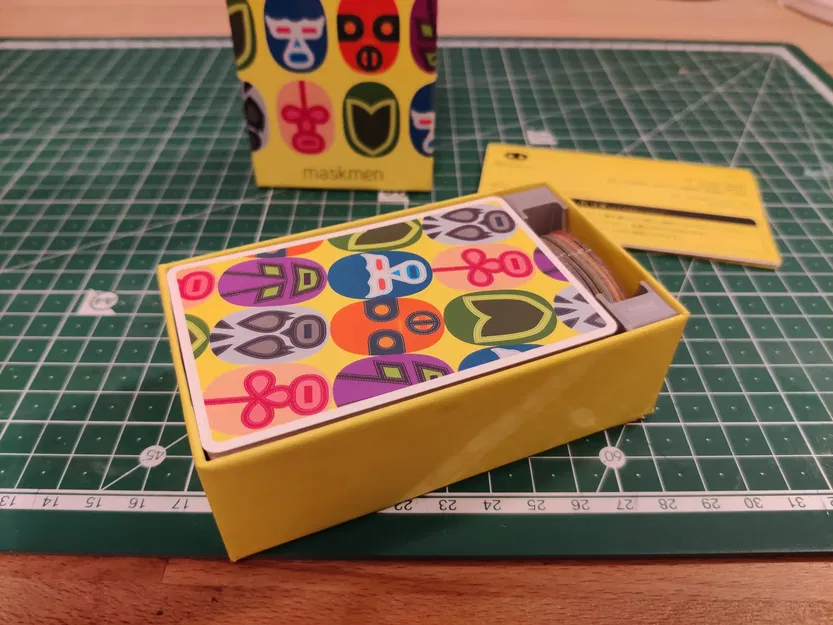 Tổ chức lót cho trò chơi Maskmen của Oink Games - Image 3