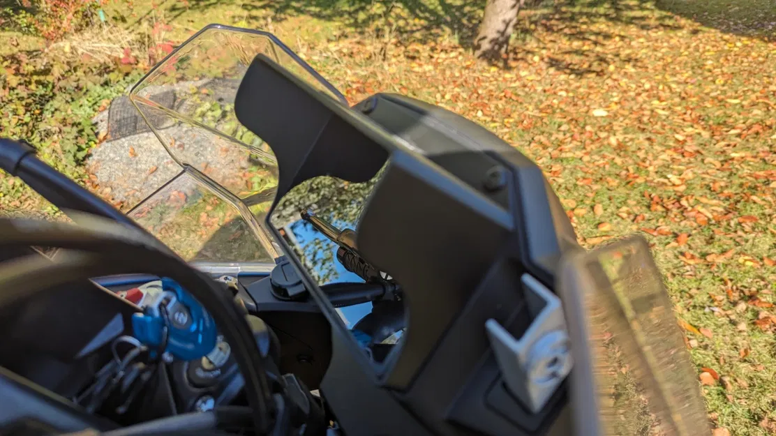 Tấm che nắng cho CFmoto 650MT với logo Hockey Kladno - Image 2