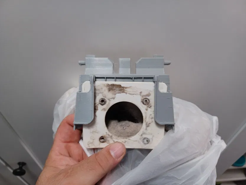 Giá đỡ túi bụi cho máy hút bụi Bosch - Image 5