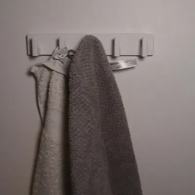 Móc treo khăn tắm tiện lợi cho phòng tắm