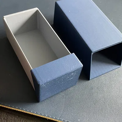 Hộp trung bình in 3D với từ tính giữ cố định