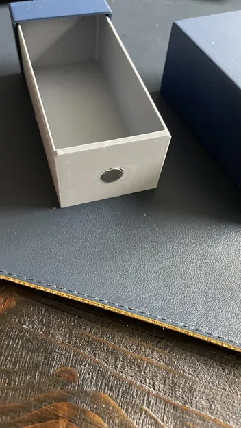 Hộp trung bình in 3D với từ tính giữ cố định - Image 3