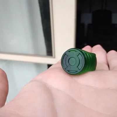 Nhẫn Green Lantern kết hợp với thiết kế WL