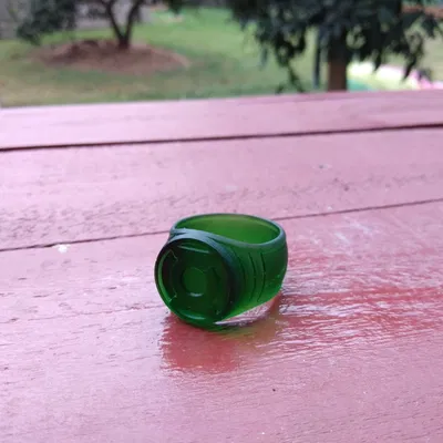 Nhẫn Green Lantern kết hợp với thiết kế WL