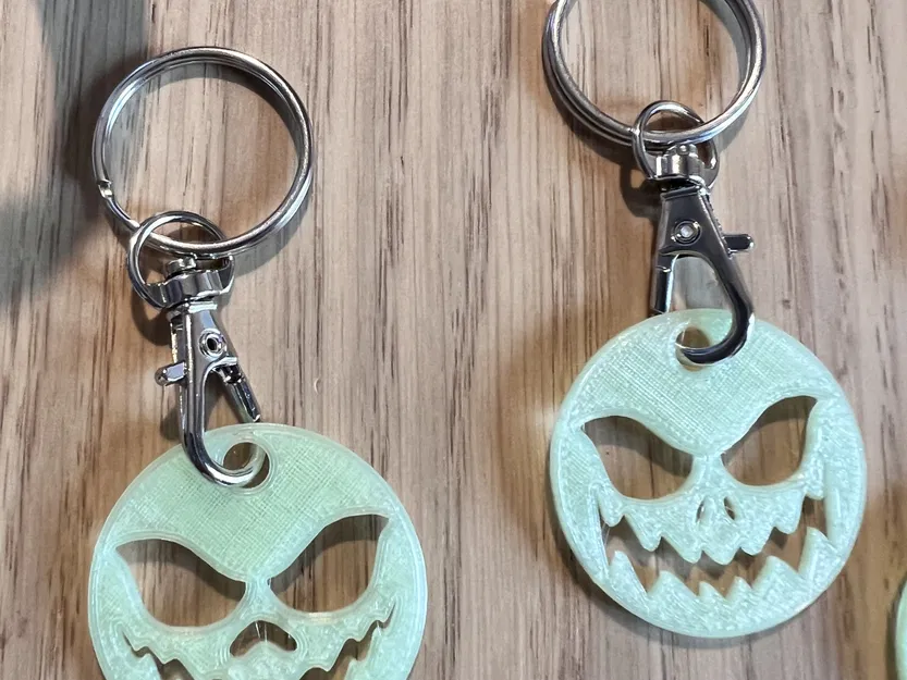 Porte-clés ma quái cho Halloween với hình mặt đáng sợ - Image 5
