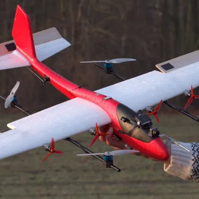 Máy bay VTOL Lidl Glider với bộ chuyển đổi Ardupilot