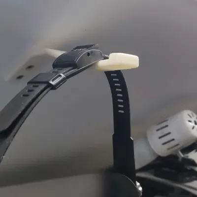 Giá đỡ tai nghe lắp trên tường nghiêng