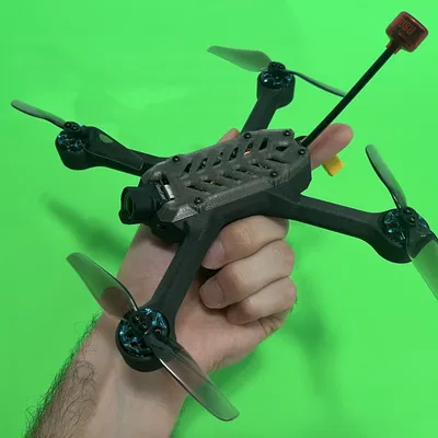 Drone FPV Wraith với khung 4 inch bằng sợi carbon