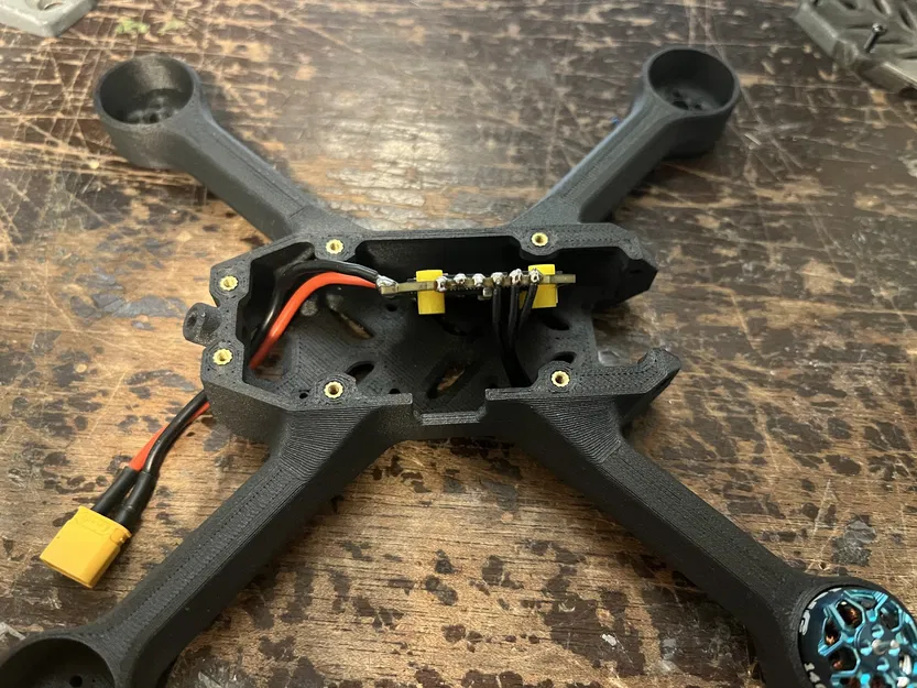 Drone FPV Wraith với khung 4 inch bằng sợi carbon - Image 11