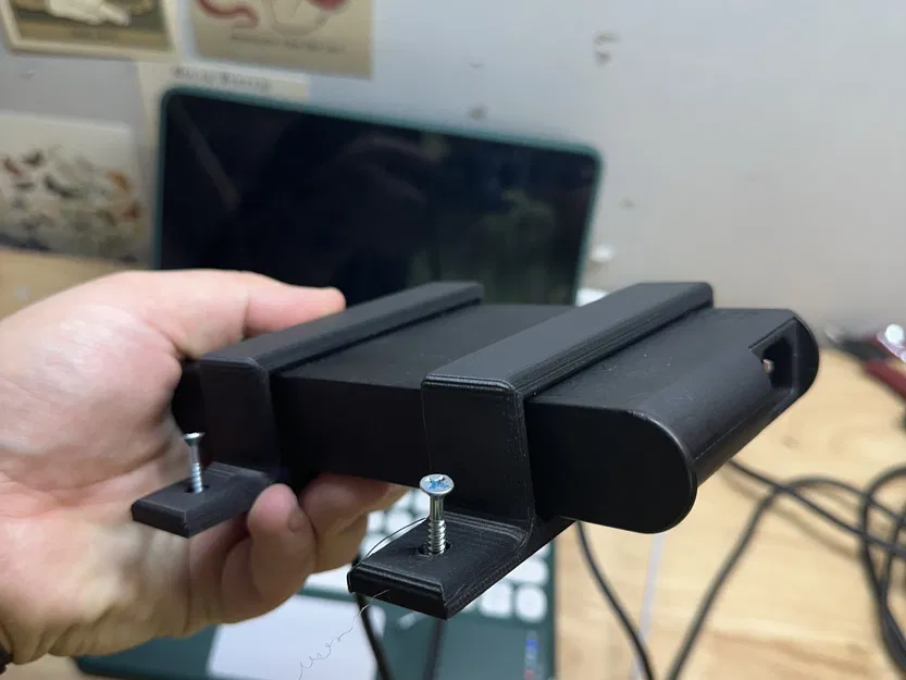 Giá đỡ nguồn điện Lenovo 230w dưới bàn - Image 1