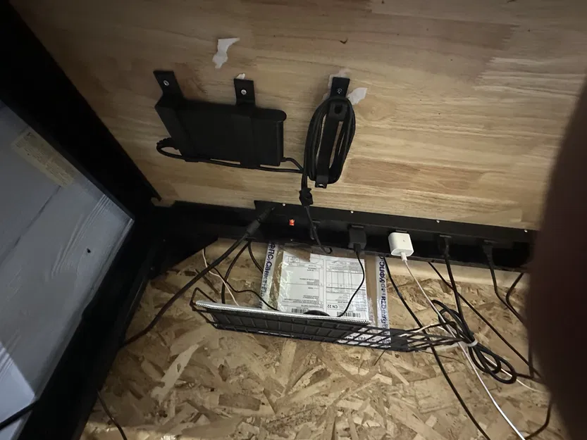 Giá đỡ nguồn điện Lenovo 230w dưới bàn - Image 2