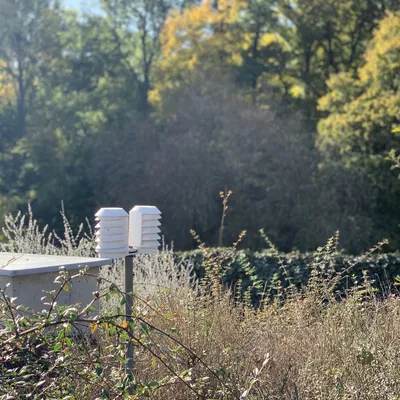 Giá đỡ và chắn bức xạ cho trạm thời tiết Netatmo 433MHz