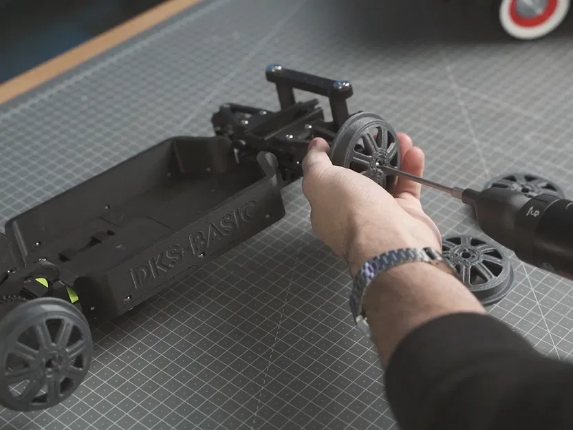 Bánh xe tàu cho DeLorean RC BTTF 1/10 - Image 9