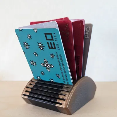 Giá đỡ thẻ card với thiết kế nghiêng tiện lợi