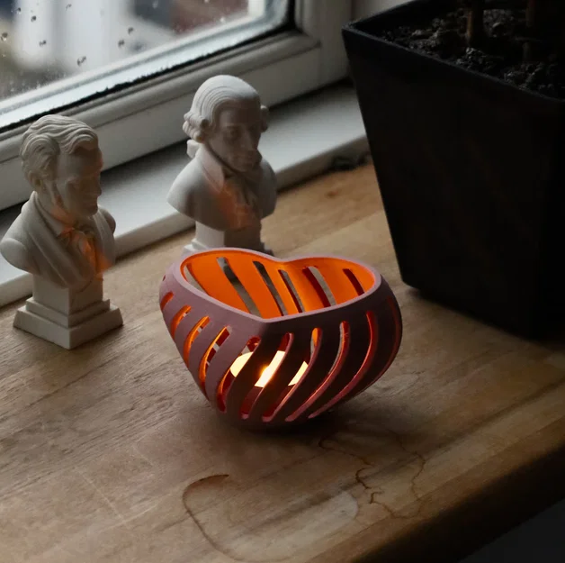 Đế nến tealight hình trái tim trang trí nội thất - Image 1