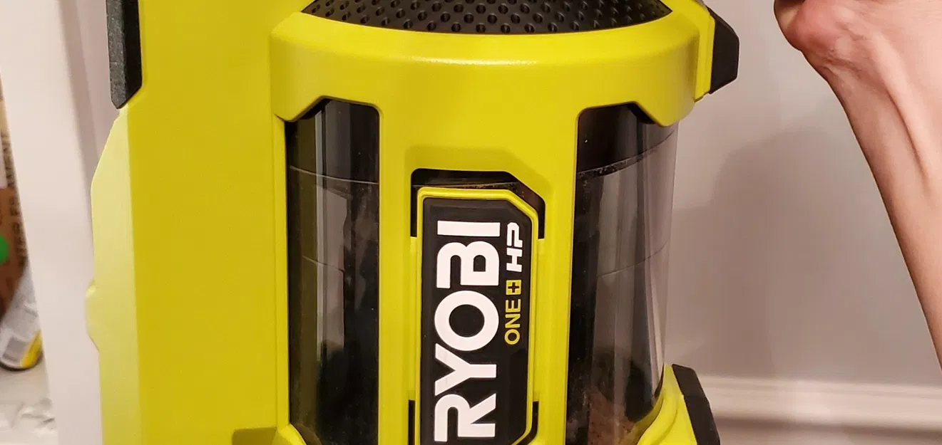 Giá đỡ tường chắc chắn cho máy hút bụi Ryobi Jobsite - Image 1