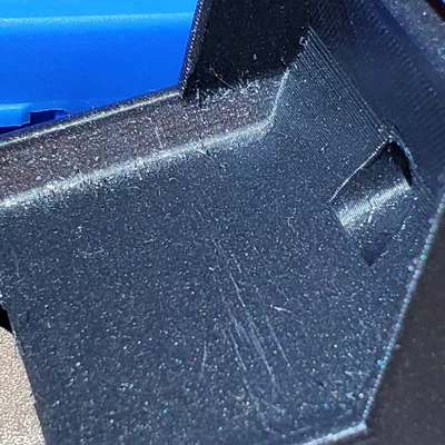 Giá đỡ tường chắc chắn cho máy hút bụi Ryobi Jobsite