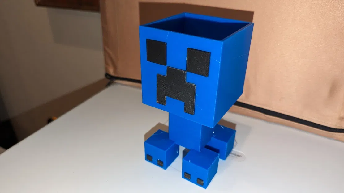 Giá đỡ bút hình Creeper trong Minecraft - Image 1