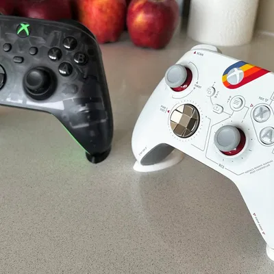 Giá đỡ điều khiển Xbox Stealth kiểu dáng hiện đại