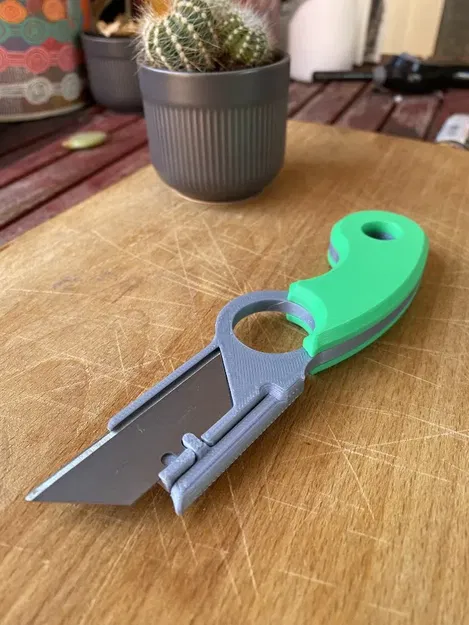 Giá đỡ lưỡi dao tiện ích Ergo có vỏ bọc ergonomics - Image 1