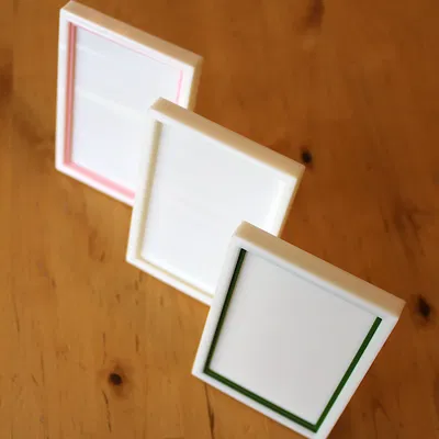 Giá đỡ thẻ ảnh Kpop & Pokemon với khung màu sắc