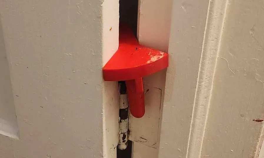 Công cụ chặn cửa bằng chốt bản lề - Image 4