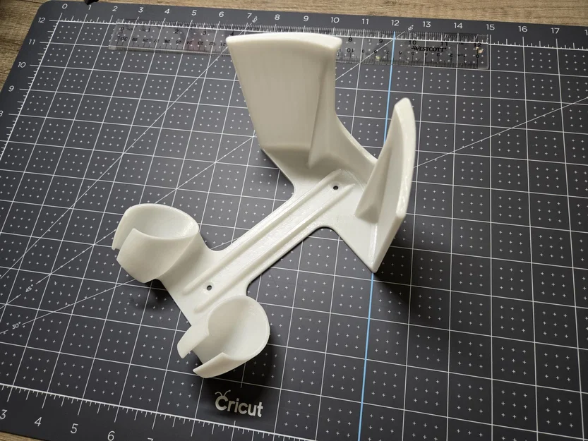 Giá đỡ tường cho tai nghe và điều khiển Quest 3 - Image 2