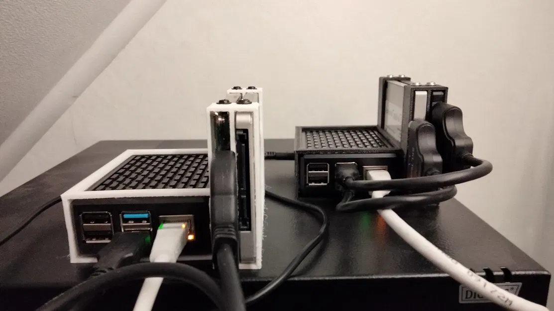 Vỏ SSD cho Raspberry Pi 4 với 1, 2 & 4 khe SSD - Image 1