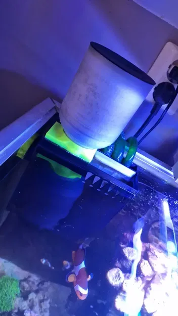 Bộ tách protein và tràn nước 2-trong-1 cho bể cá - Image 3