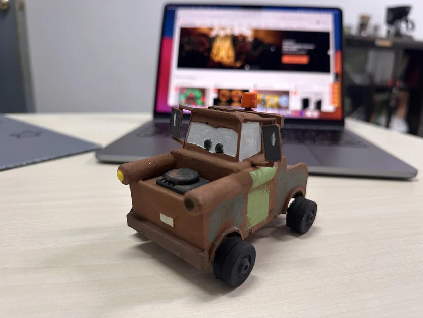 Mô hình nhân vật Tom Mater từ phim Cars của Disney - Image 1