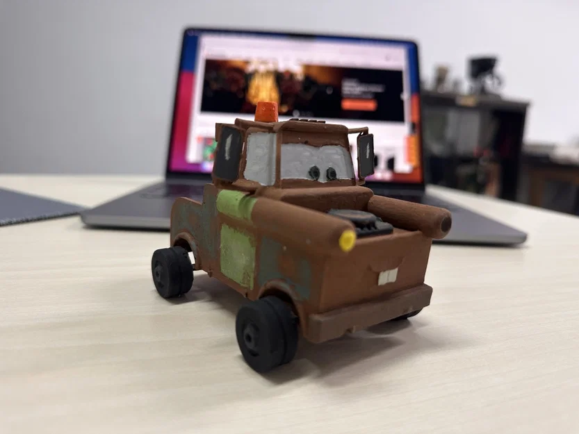 Mô hình nhân vật Tom Mater từ phim Cars của Disney - Image 5