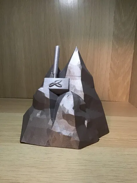 Búa của Thor bằng đá trang trí bàn làm việc - Image 1