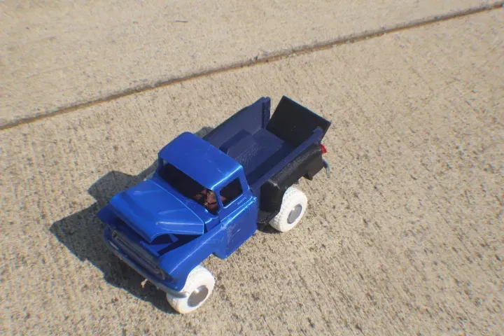 Xe tải Chevy 57 với các bộ phận hoạt động - Image 4