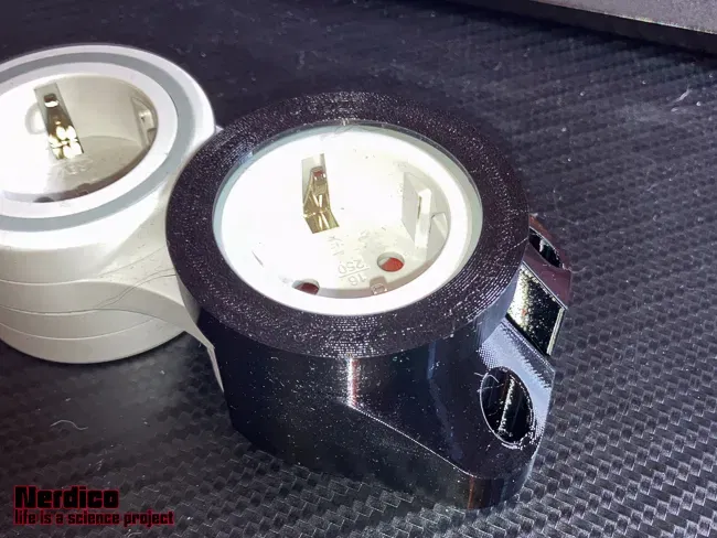 Giá đỡ cho thanh nguồn REV Superflex gắn dưới bàn - Image 1