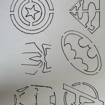 Mẫu stencil vẽ logo các siêu anh hùng