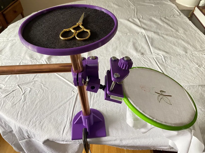 Giá đỡ thêu tay Clare: Ergonomic và dễ sử dụng - Image 3