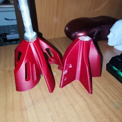 Máy trộn sơn với hai phiên bản thiết kế khác nhau