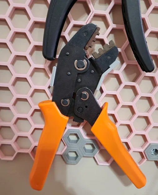 Giá đỡ kẹp IWISS cho Tường Lưu Trữ Tổ Ong và Multiboard - Image 1