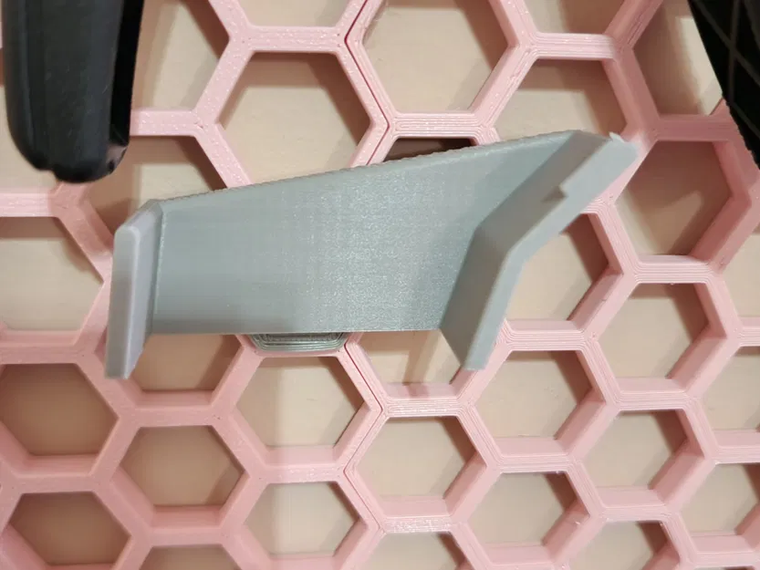 Giá đỡ kẹp IWISS cho Tường Lưu Trữ Tổ Ong và Multiboard - Image 2